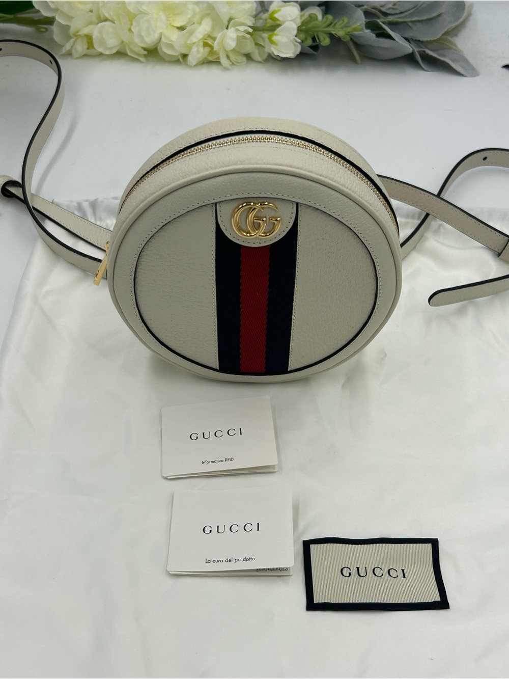Gucci Ophidia mini round backpack featuring iconic gold tone double G logo - Picture 3 of 15